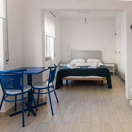 Sailor'S House Hostel Lagos Buitenkant foto